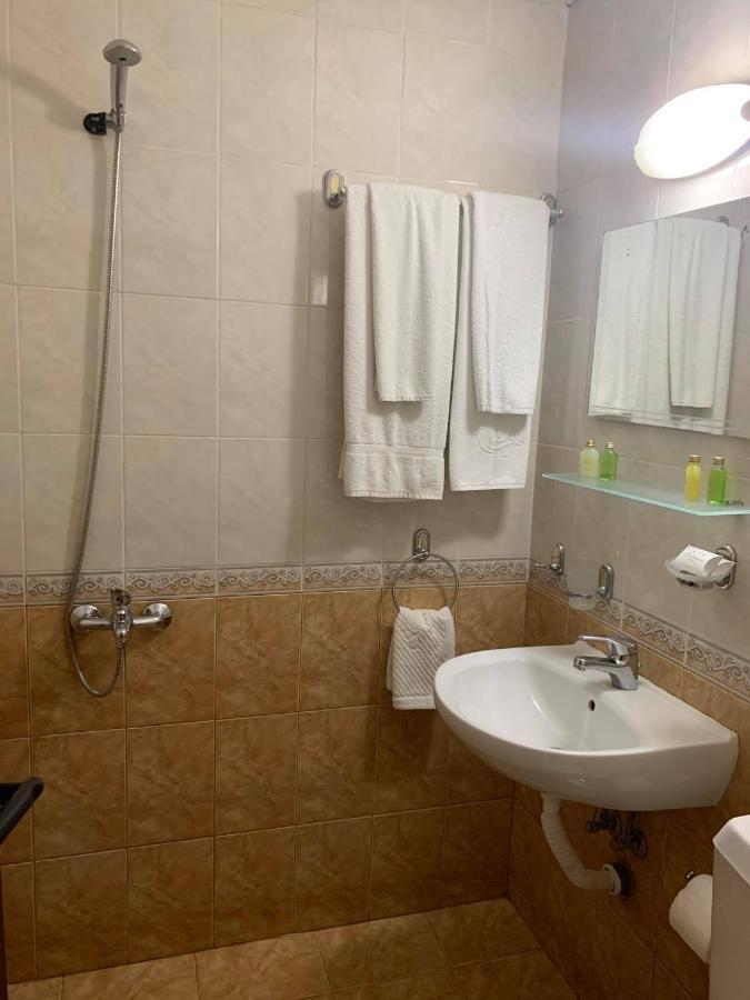 Семеен хотел Брилянс - Family Hotel Brilliance Варна Экстерьер фото