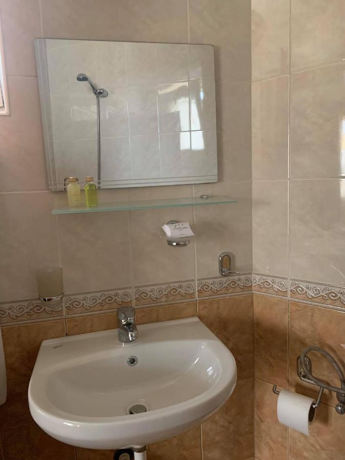 Семеен хотел Брилянс - Family Hotel Brilliance Варна Экстерьер фото